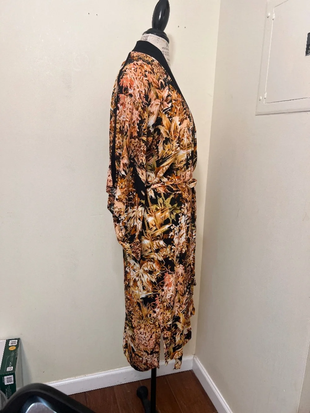 SEA LEVELSWIM AUSTRALIA Troppica Kimono 100% Viscose Size M